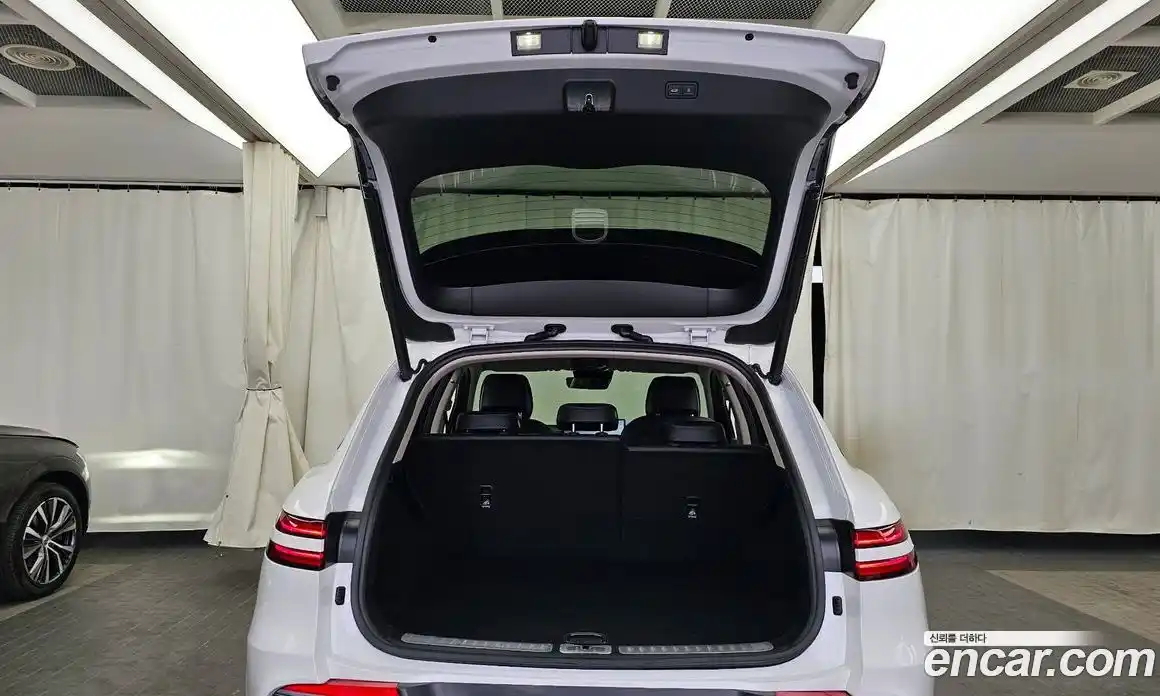 Genesis GV70 2024 2.5 Автомат в Москве № 322371, фото 20