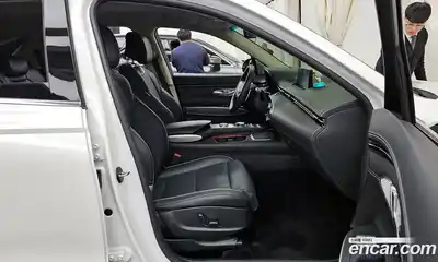 Genesis GV70 2024 2.5 Автомат в Москве № 322371, миниатюра 2