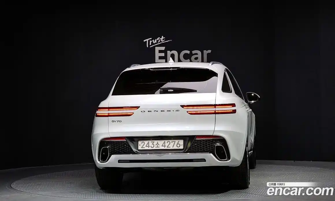 Genesis GV70 2024 2.5 Автомат в Москве № 322371, фото 5