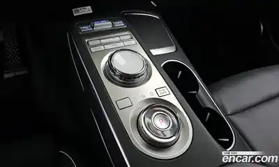 Genesis GV70 2024 2.5 Автомат в Москве № 322371, миниатюра 9