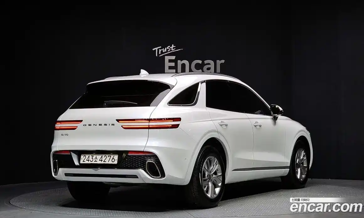 Genesis GV70 2024 2.5 Автомат в Москве № 322371, фото 10