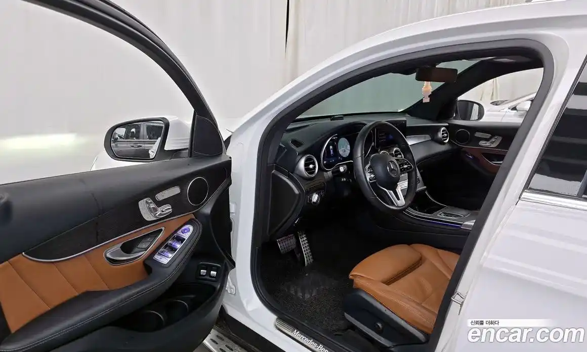 Mercedes-Benz GLC-Class 2021 2.0 Автомат в Москве № 323762, фото 11