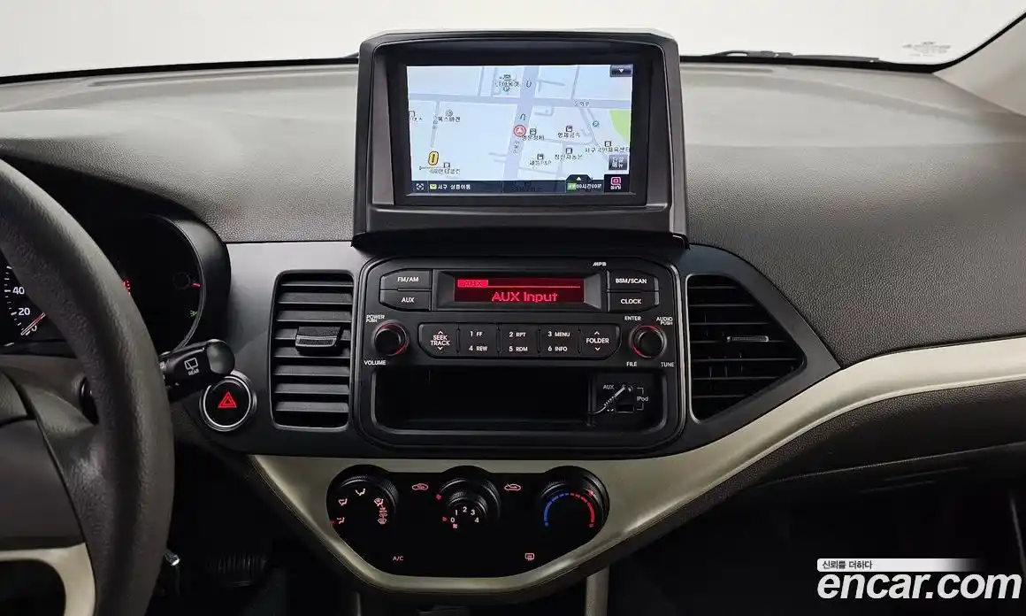 Kia Morning 2013 1.0 Автомат в Москве № 339021, фото 17