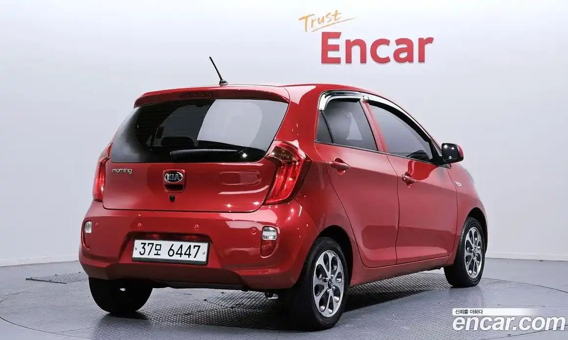 Kia Morning 2013 1.0 Автомат в Москве № 339021, фото 4