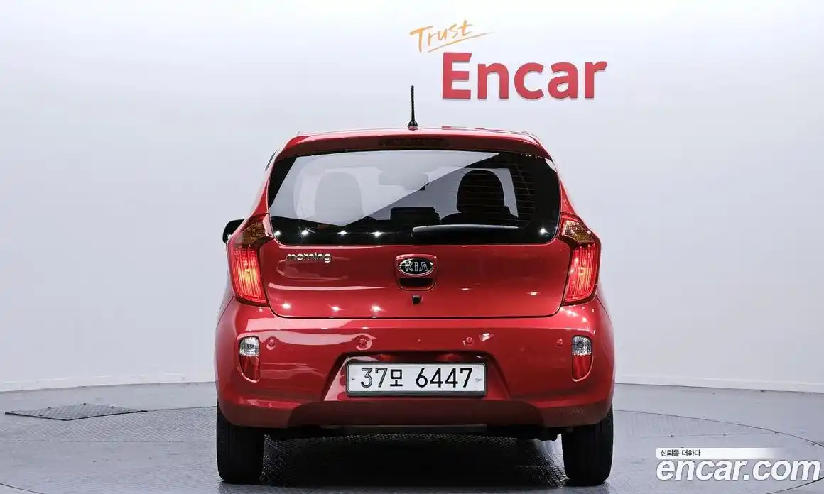 Kia Morning 2013 1.0 Автомат в Москве № 339021, фото 10