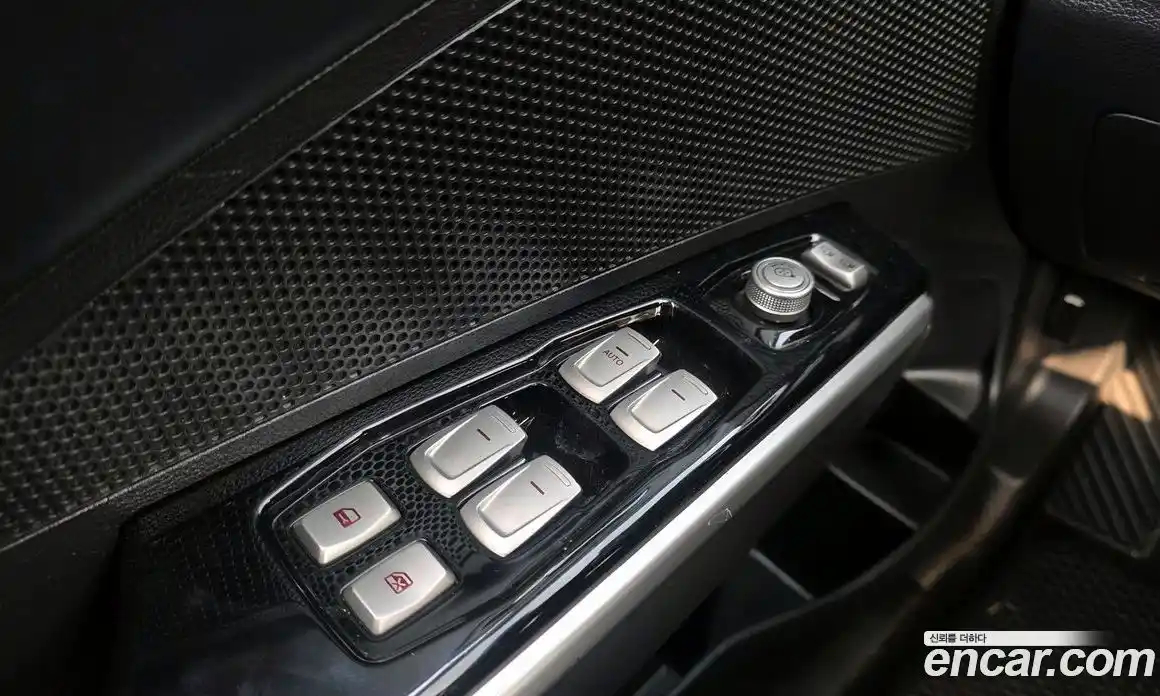 SsangYong TIBOLI 2016 1.6 Автомат в Москве № 34814, фото 10