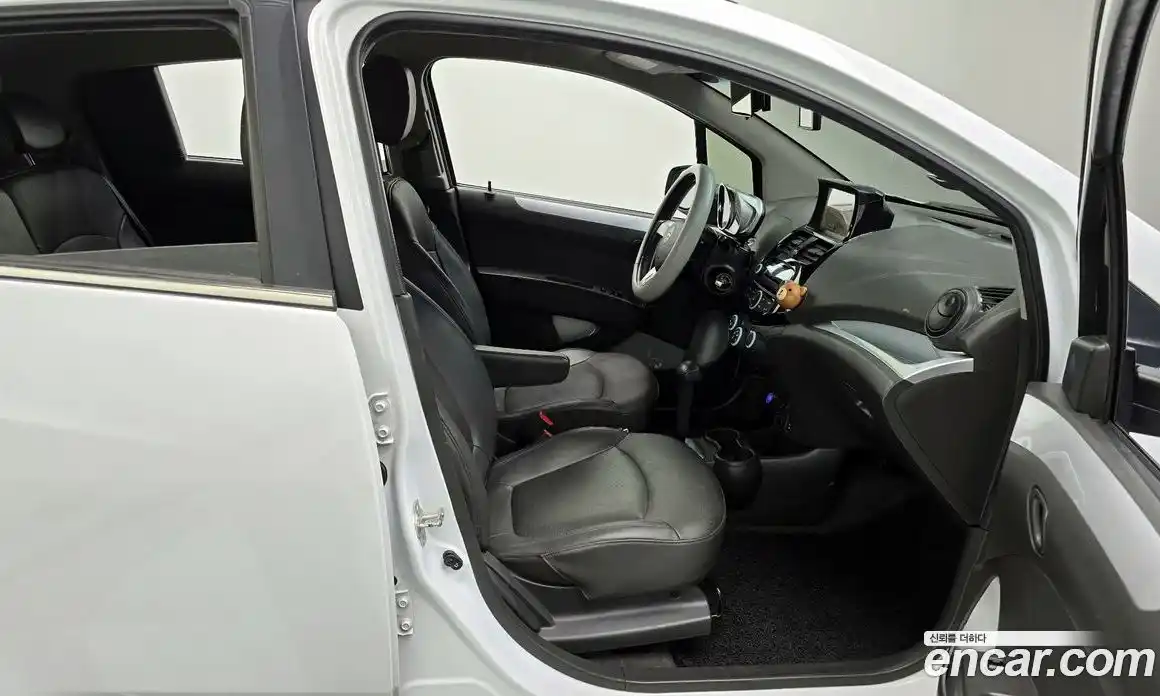 Chevrolet Spark 2014 1.0 Автомат в Москве № 36855, фото 18