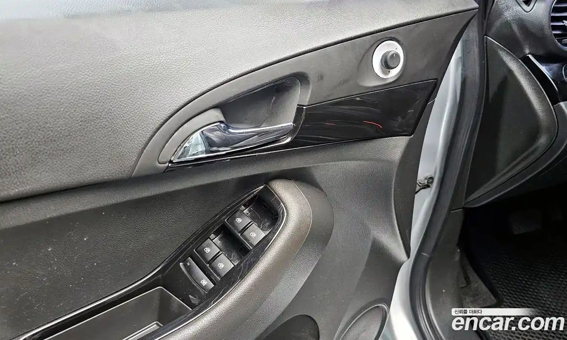 Chevrolet Orlando 2013 2.0 Автомат в Москве № 37155, фото 7