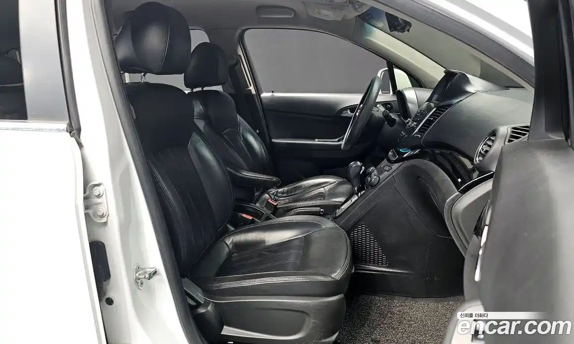 Chevrolet Orlando 2012 2.0 Автомат в Москве № 40889, фото 15