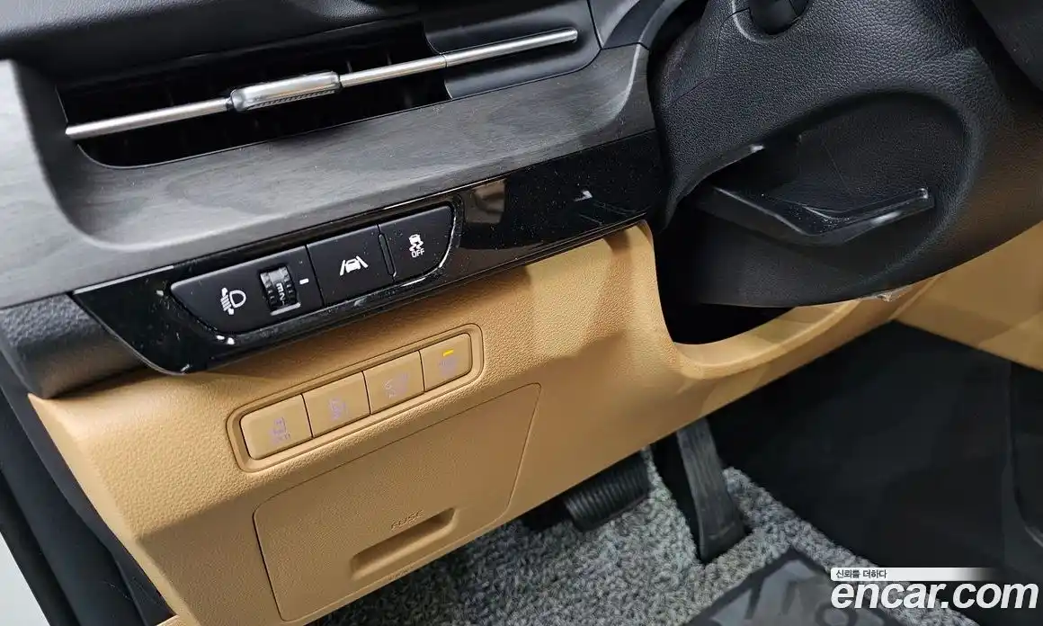 Kia Canival 2023 3.5 Автомат в Москве № 54485, фото 3