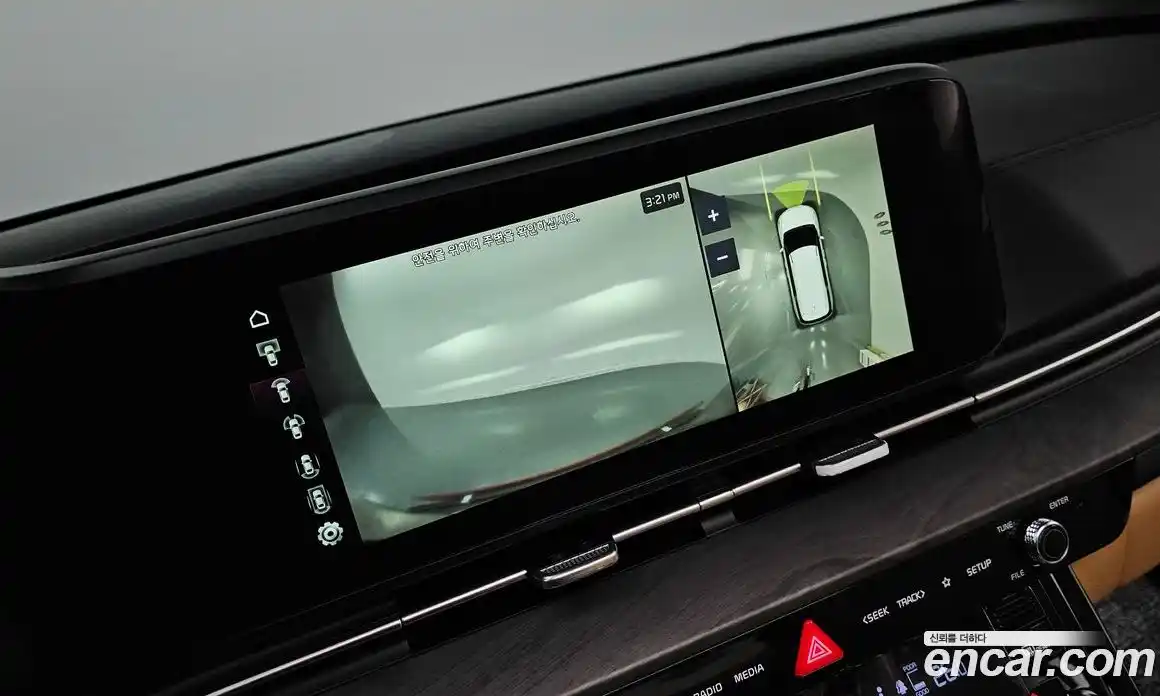 Kia Canival 2023 3.5 Автомат в Москве № 54485, фото 4