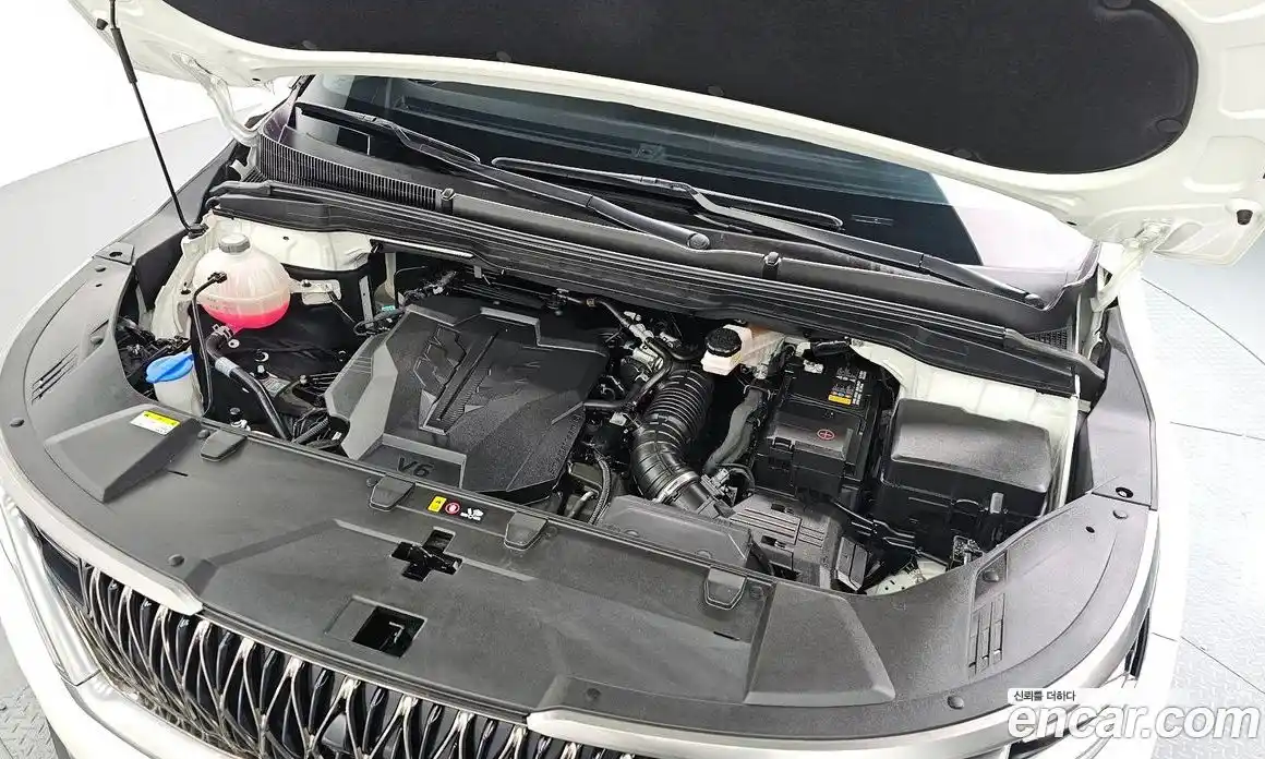 Kia Canival 2023 3.5 Автомат в Москве № 54485, фото 5