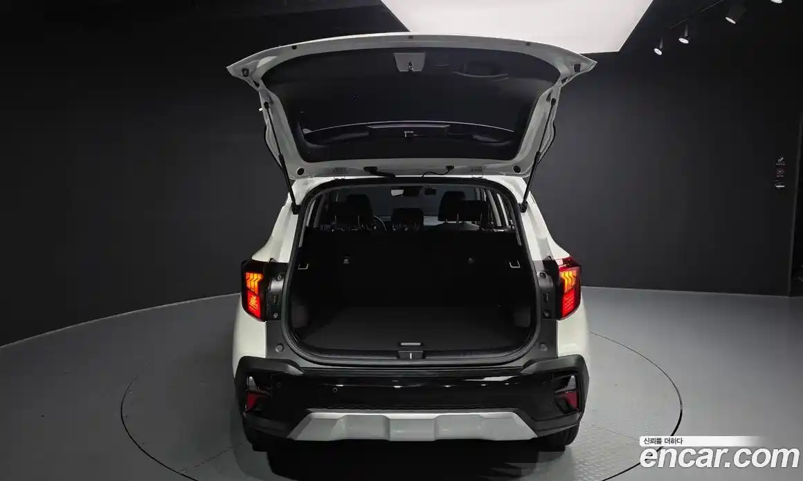 Kia Seltos 2025 1.6 Автомат в Москве № 55578, фото 2