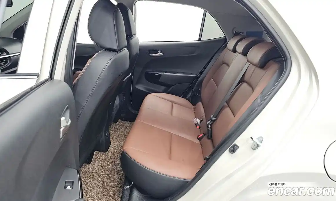 Kia Morning 2024 1.0 Автомат в Москве № 55851, фото 13