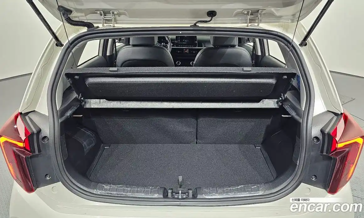 Kia Morning 2024 1.0 Автомат в Москве № 55851, фото 9