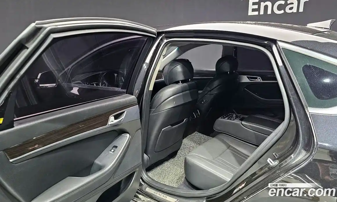 Genesis G80 2018 3.3 Автомат в Москве № 58755, фото 10