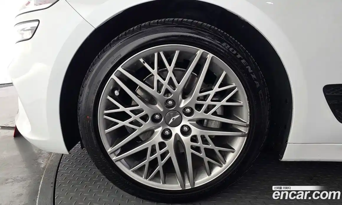 Genesis G70 2023 2.0 Автомат в Москве № 59407, фото 17