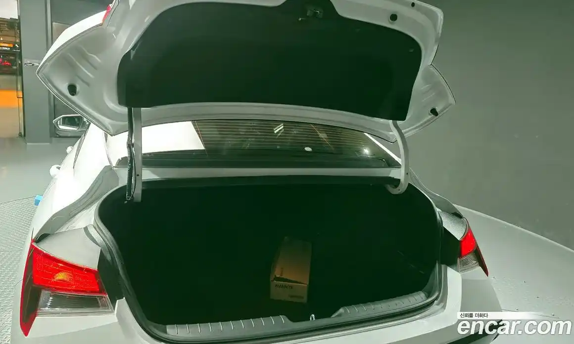 Hyundai Avante 2026 1.6 Автомат в Москве № 621, фото 17