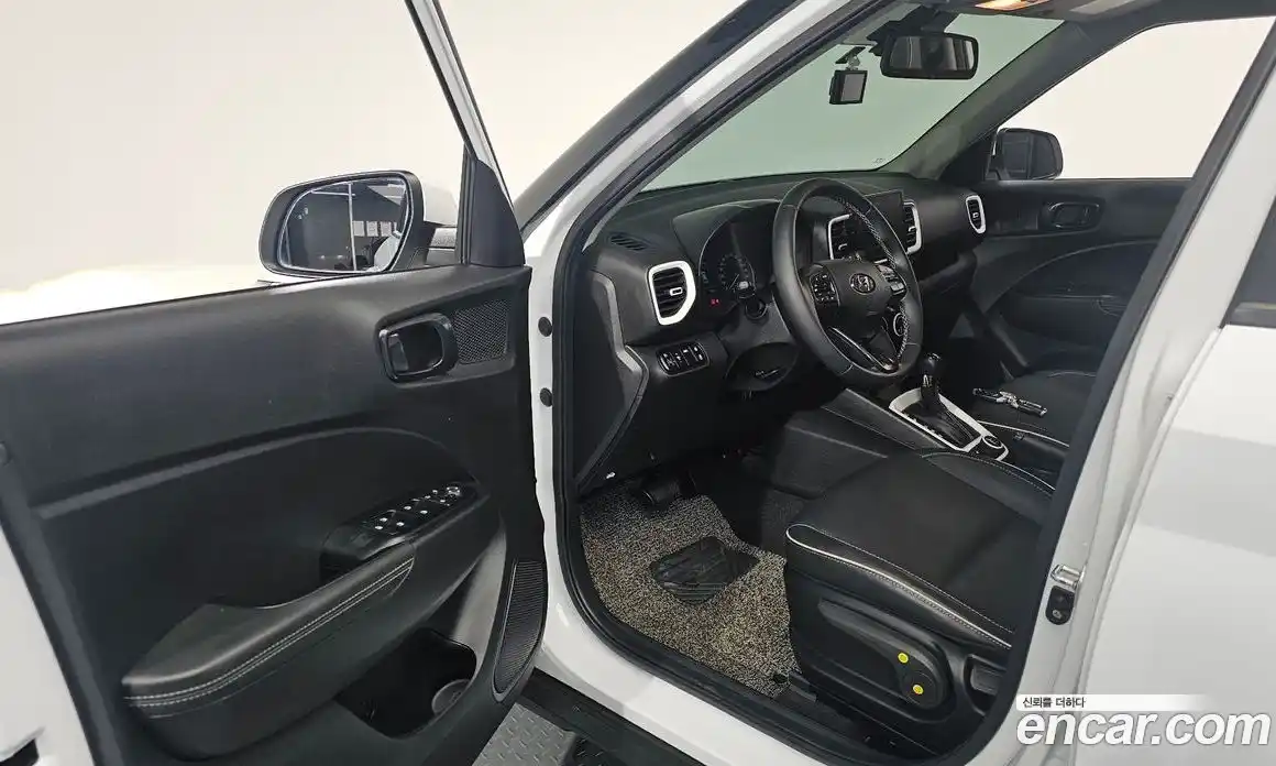 Hyundai Venue 2022 1.6 Автомат в Москве № 6387, фото 19