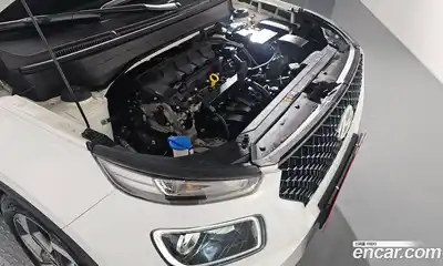 Hyundai Venue 2022 1.6 Автомат в Москве № 6387, миниатюра 2