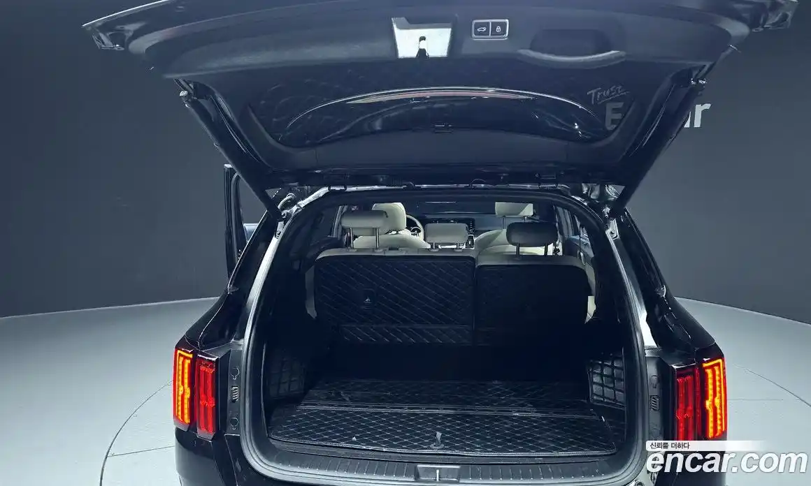 Kia Sorento 2023 1.6 Автомат в Москве № 102111, фото 1