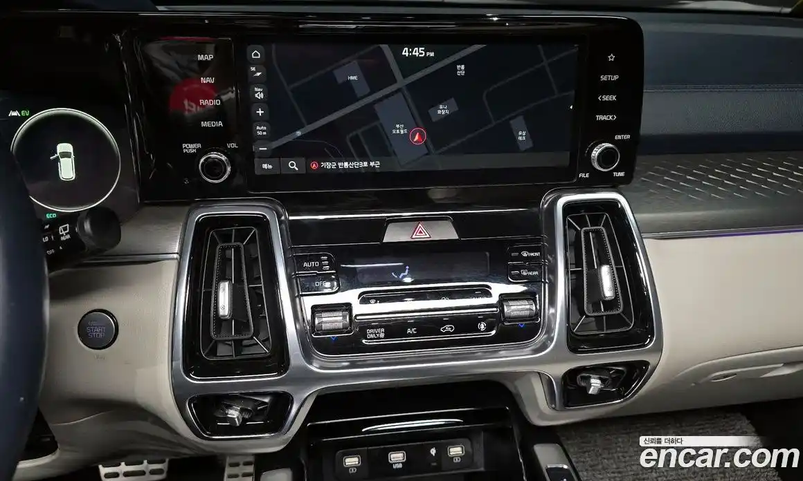 Kia Sorento 2023 1.6 Автомат в Москве № 102111, фото 16