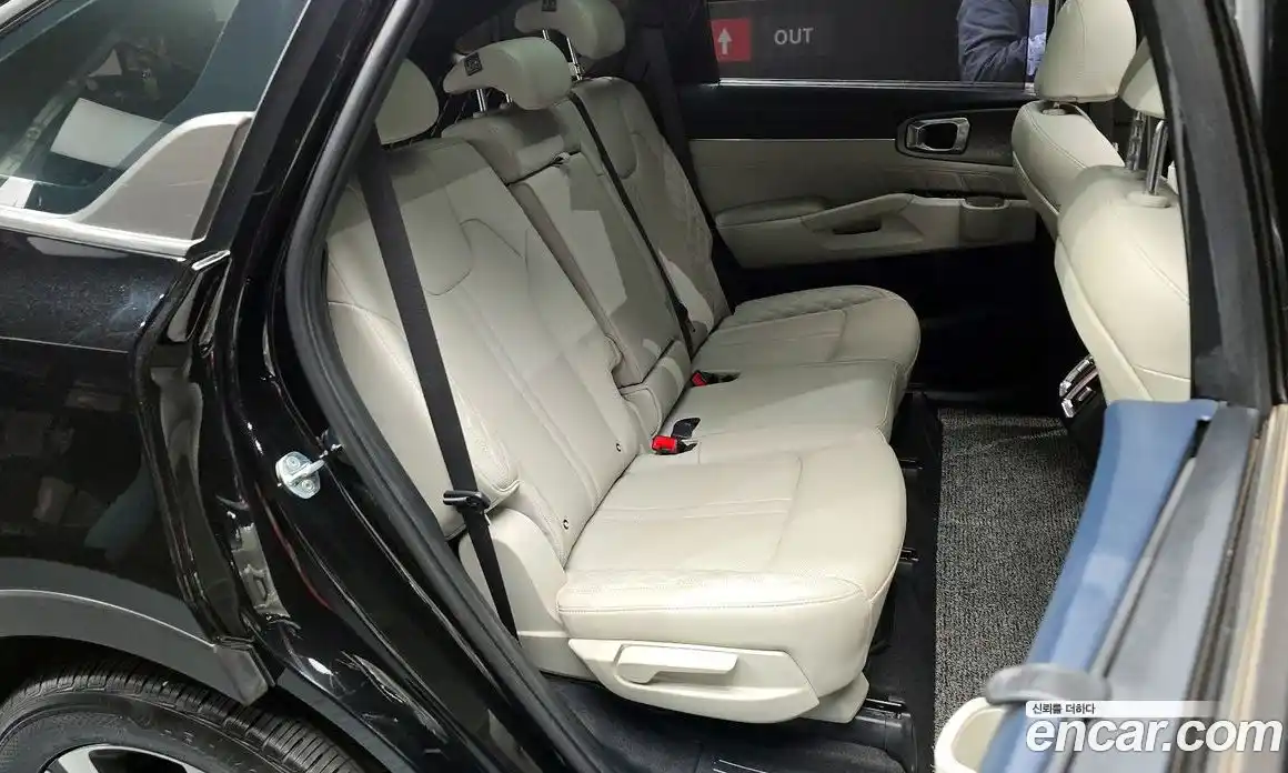 Kia Sorento 2023 1.6 Автомат в Москве № 102111, фото 20