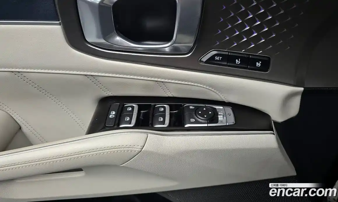 Kia Sorento 2023 1.6 Автомат в Москве № 102111, фото 2