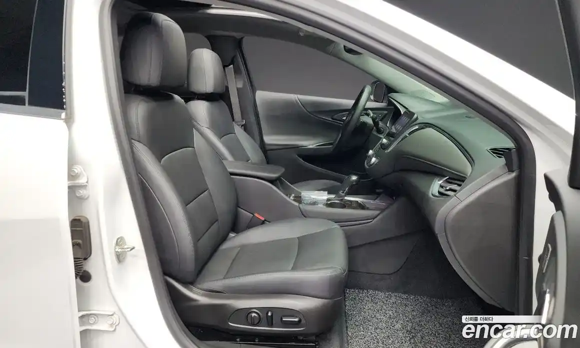 Chevrolet Malibu 2020 2.0 Автомат в Москве № 103558, фото 14