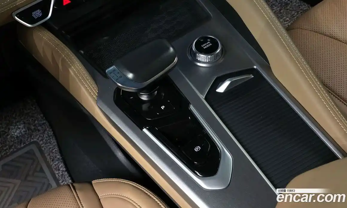 Renault Grand Koleos 2025 1.5 Автомат в Москве № 106012, фото 3