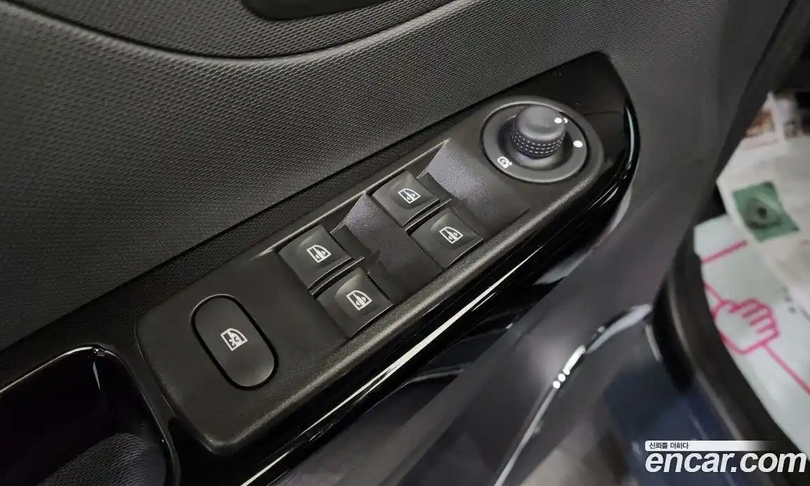 Renault QM3 2015 1.5 Автомат в Москве № 106668, фото 15