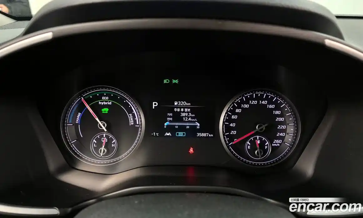 Hyundai Santa Fe 2022 1.6 Автомат в Москве № 111880, фото 8