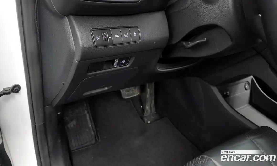 Hyundai Santa Fe 2022 1.6 Автомат в Москве № 111880, фото 10