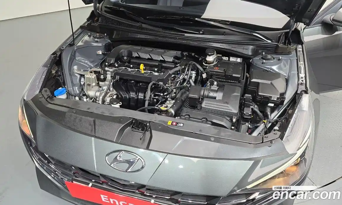 Hyundai Avante 2022 1.6 Автомат в Москве № 113087, фото 8