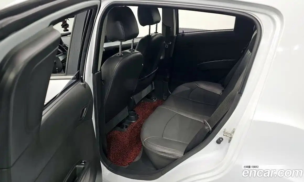 Chevrolet Spark 2013 1.0 Автомат в Москве № 11329, фото 14