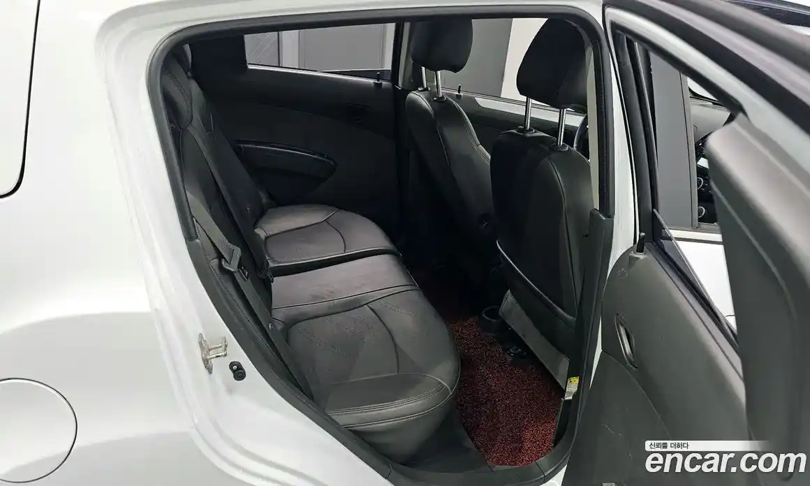 Chevrolet Spark 2013 1.0 Автомат в Москве № 11329, фото 7