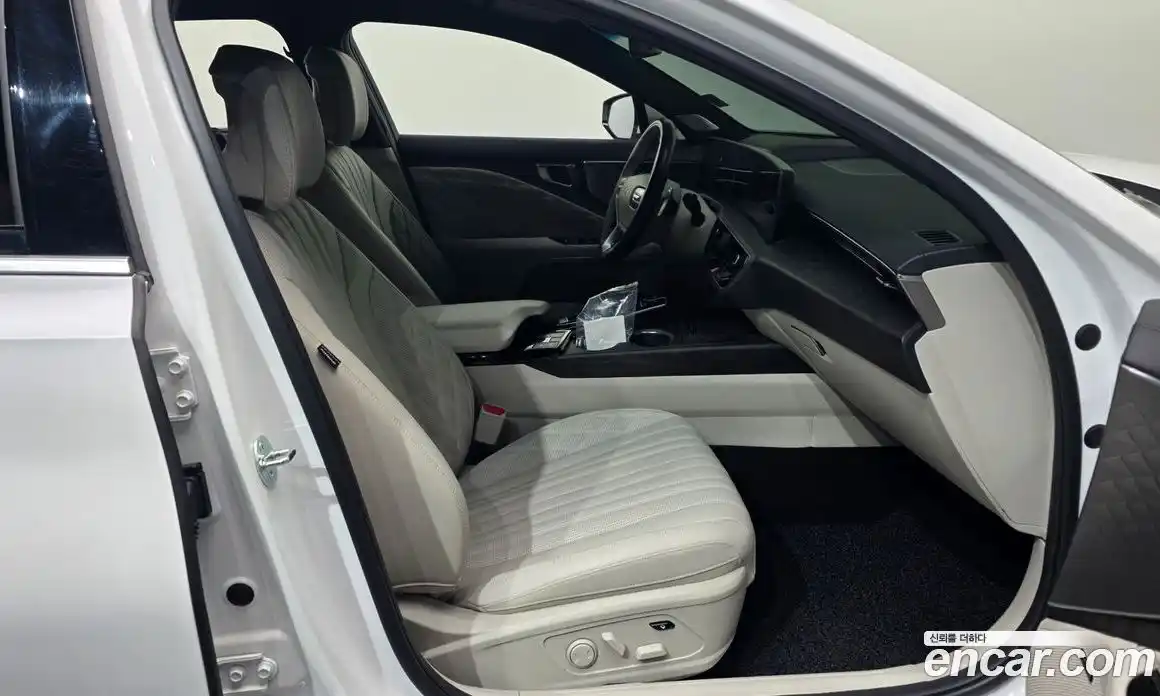 Kia K8 2023 2.5 Автомат в Москве № 114405, фото 19