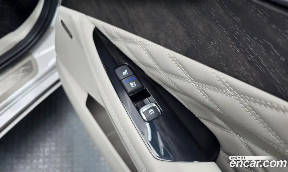 Kia K8 2023 2.5 Автомат в Москве № 114405, фото 2