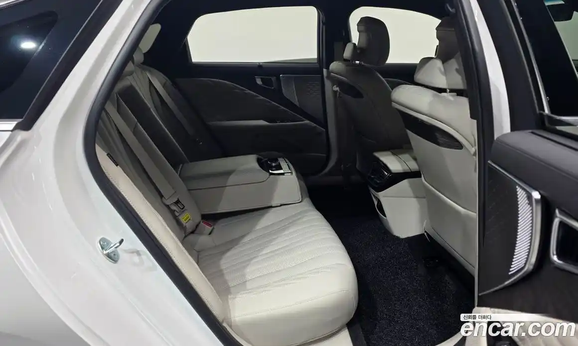 Kia K8 2023 2.5 Автомат в Москве № 114405, фото 6