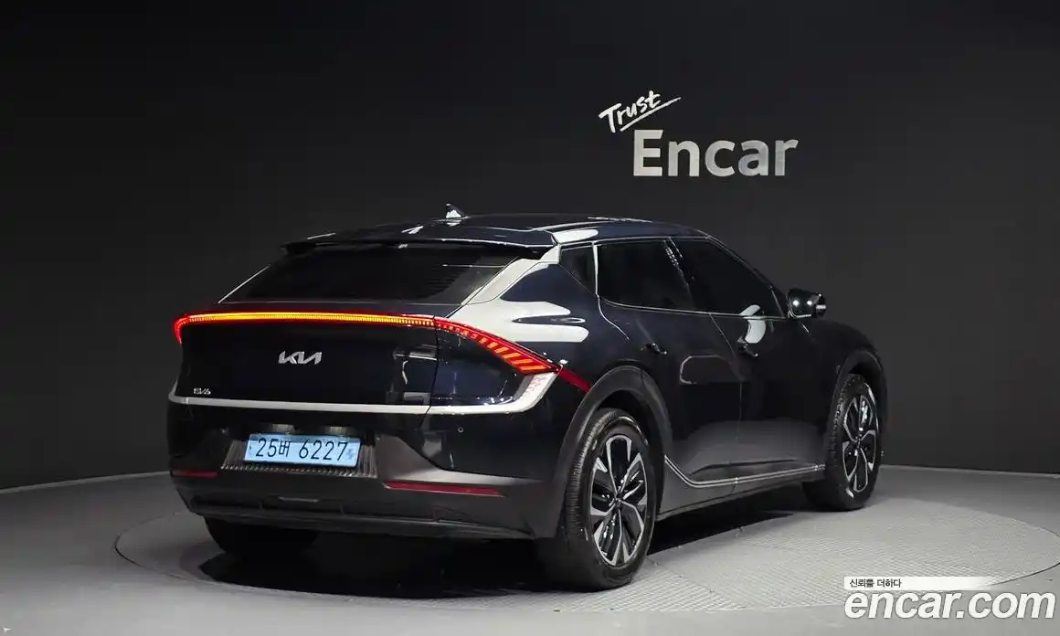 Kia EV6 2022 0.1 Автомат в Москве № 120398, фото 15