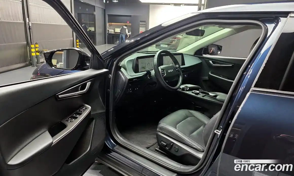 Kia EV6 2022 0.1 Автомат в Москве № 120398, фото 4