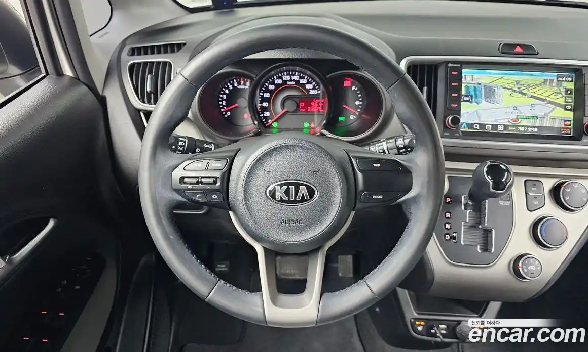 Kia Ray 2018 1.0 Автомат в Москве № 121242, фото 16