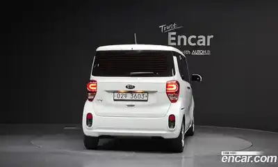 Kia Ray 2018 1.0 Автомат в Москве № 121242, миниатюра 5