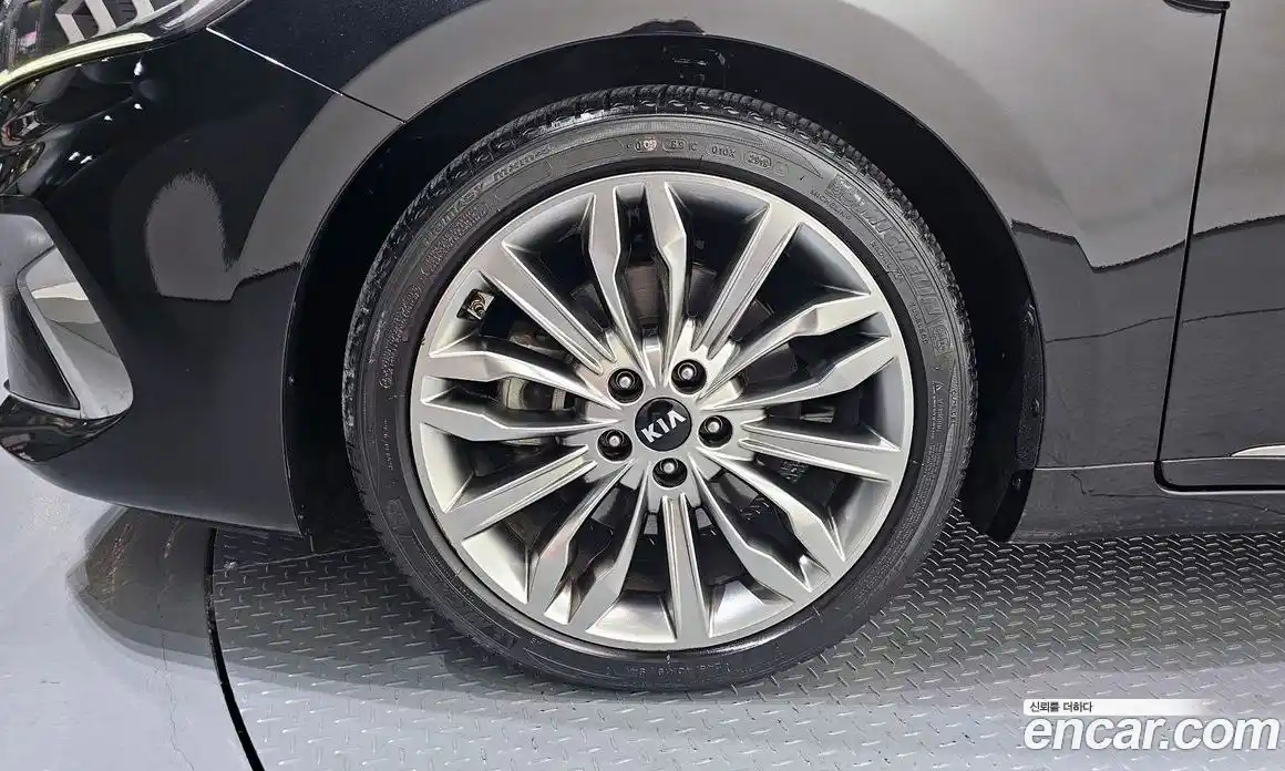 Kia K7 2020 2.5 Автомат в Москве № 121294, фото 9