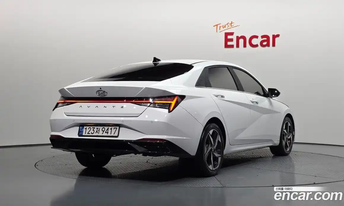 Hyundai Avante 2023 1.6 Автомат в Москве № 125271, фото 1