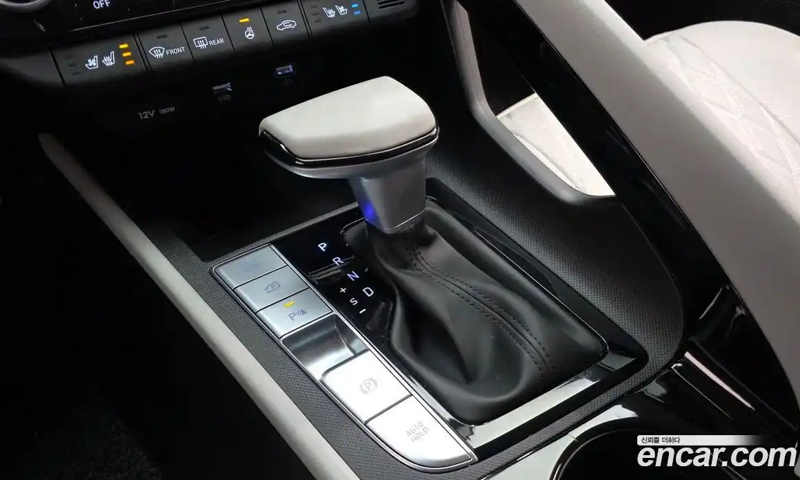 Hyundai Avante 2023 1.6 Автомат в Москве № 125271, фото 9