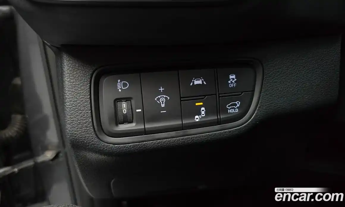 Hyundai Santa Fe 2020 2.0 Автомат в Москве № 128113, фото 9