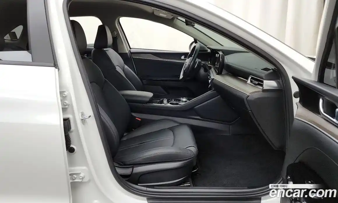 Kia K5 2020 2.0 Автомат в Москве № 128797, фото 17