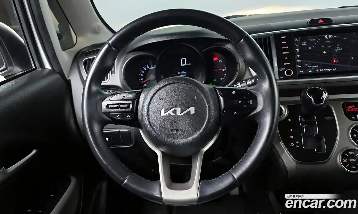 Kia Ray 2022 1.0 Автомат в Москве № 133858, фото 1