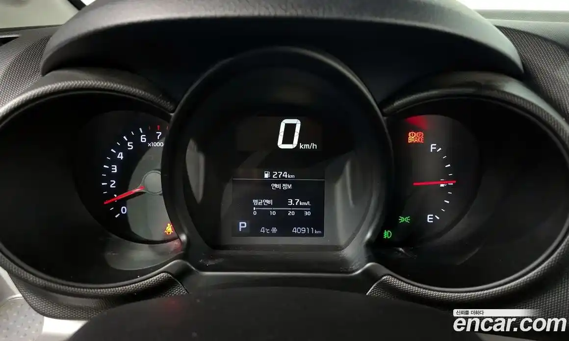 Kia Ray 2022 1.0 Автомат в Москве № 133858, фото 15